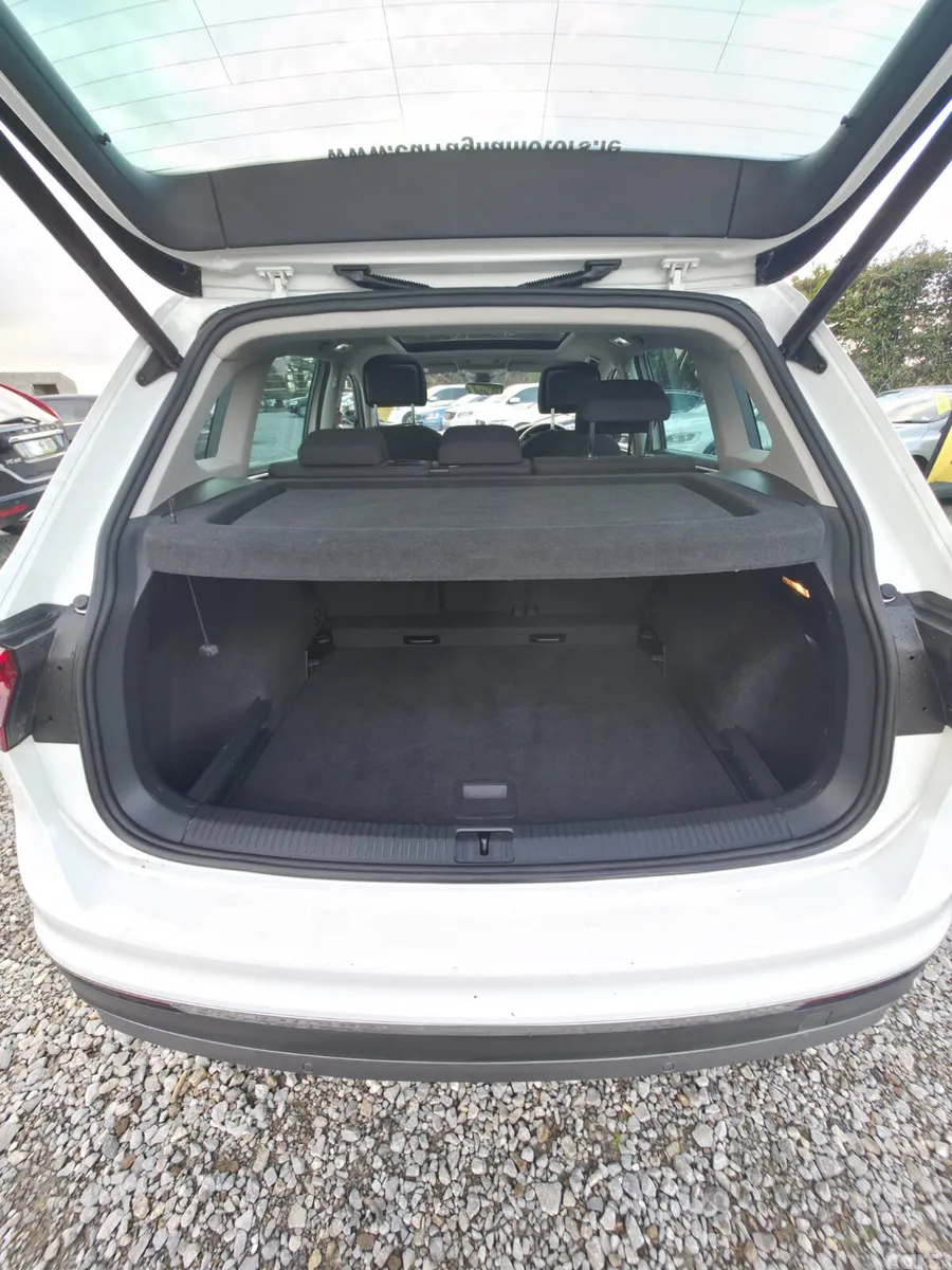 Volkswagen Tiguan SUV, Diesel, 2017, White