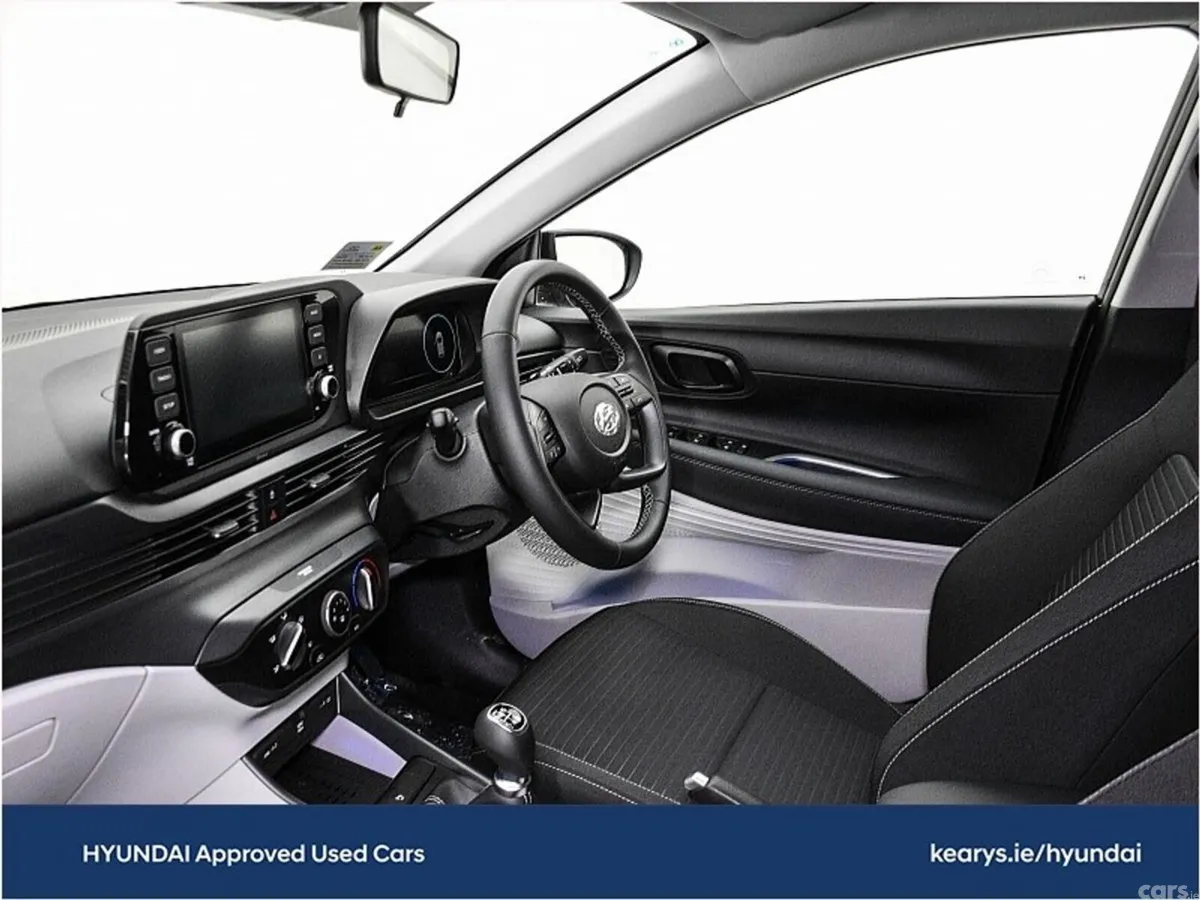 Hyundai i20 Hatchback, Petrol, 2023, Grey