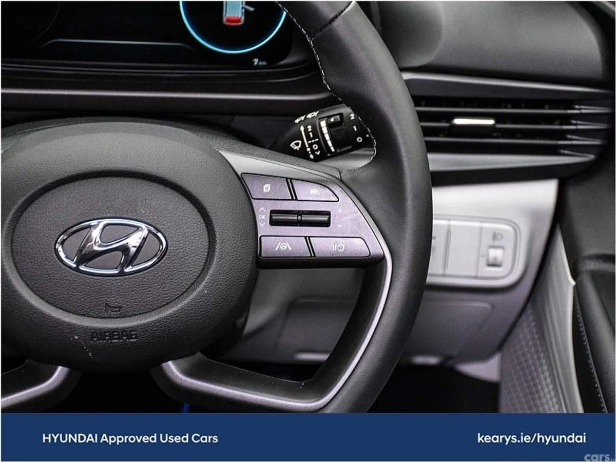 Hyundai i20 Hatchback, Petrol, 2023, Grey