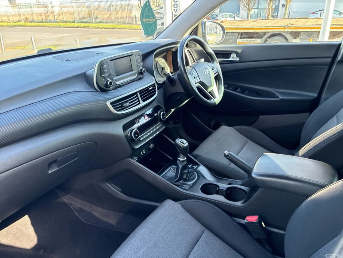 Hyundai Tucson MPV, Diesel, 2019, Blue