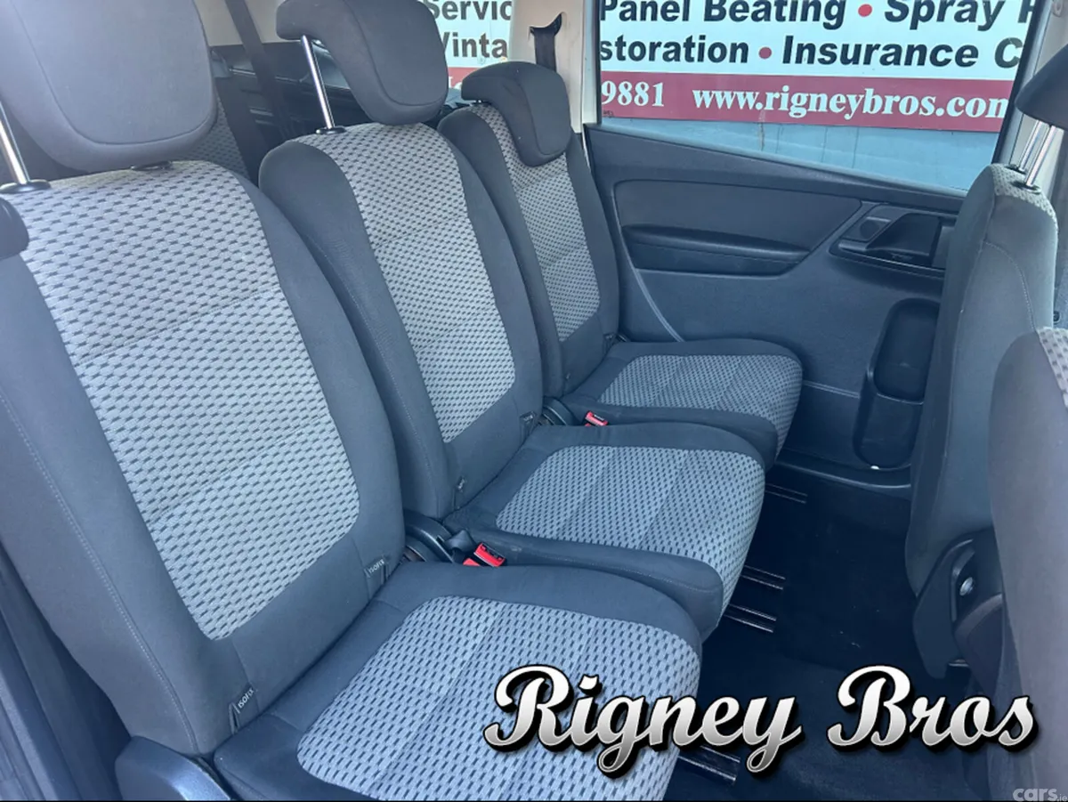 Volkswagen Sharan MPV, Diesel, 2011, Silver
