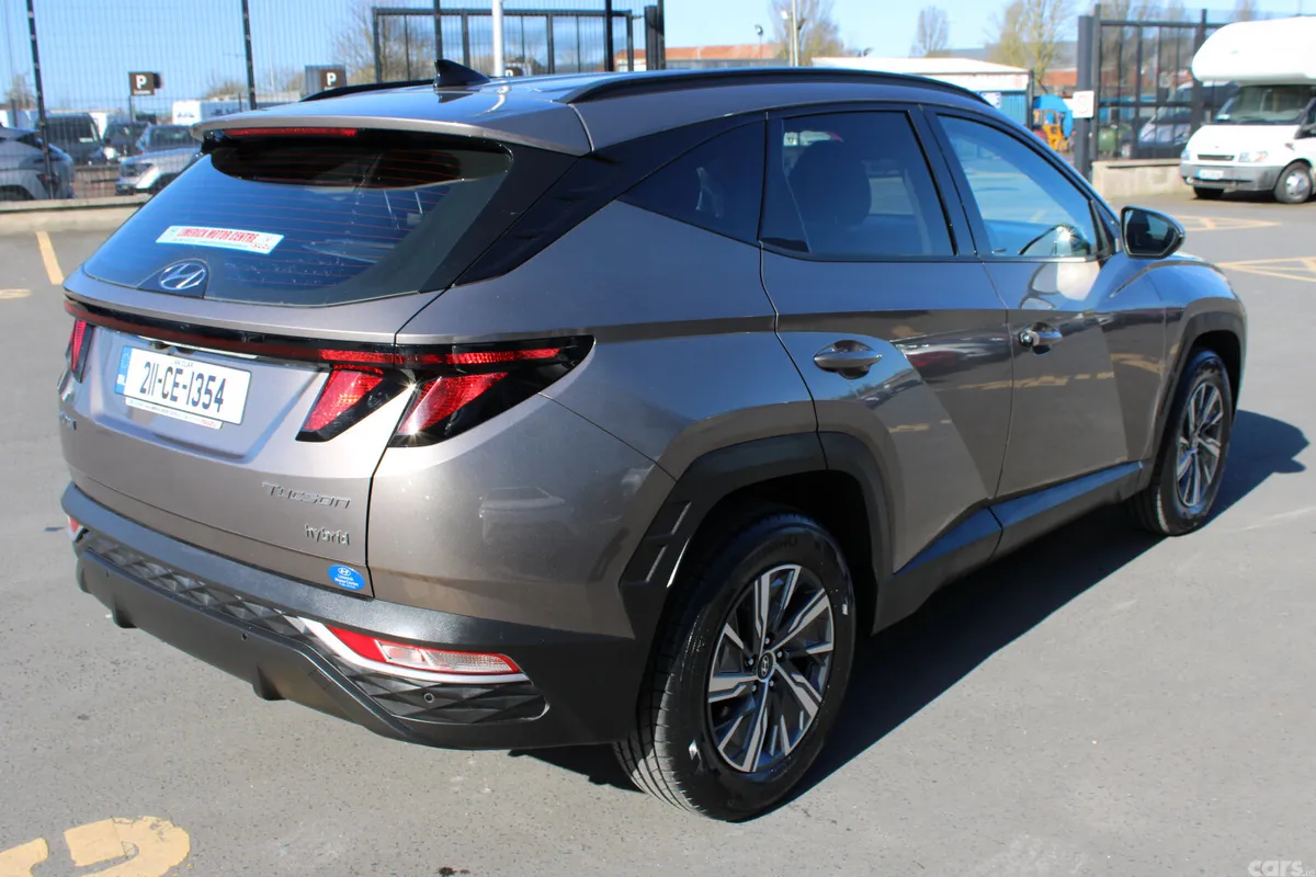 Hyundai Tucson SUV, Petrol Hybrid, 2021, Brown