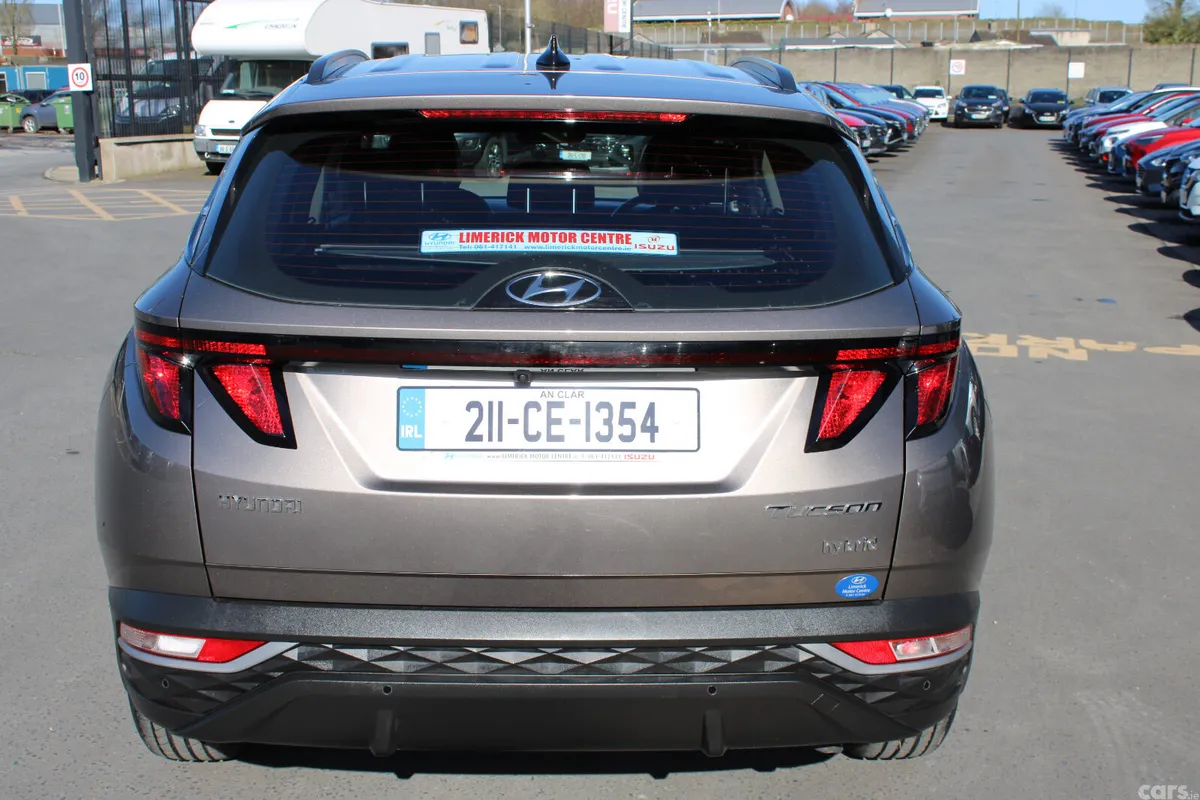 Hyundai Tucson SUV, Petrol Hybrid, 2021, Brown