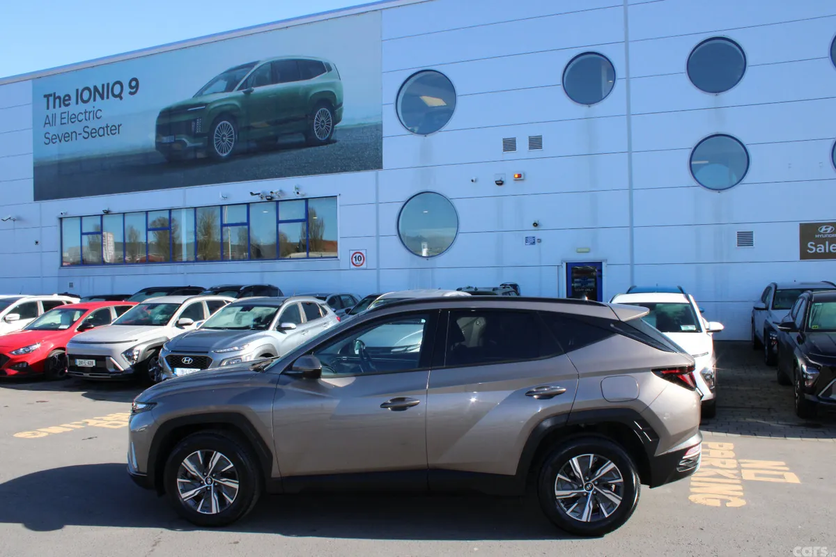 Hyundai Tucson SUV, Petrol Hybrid, 2021, Brown