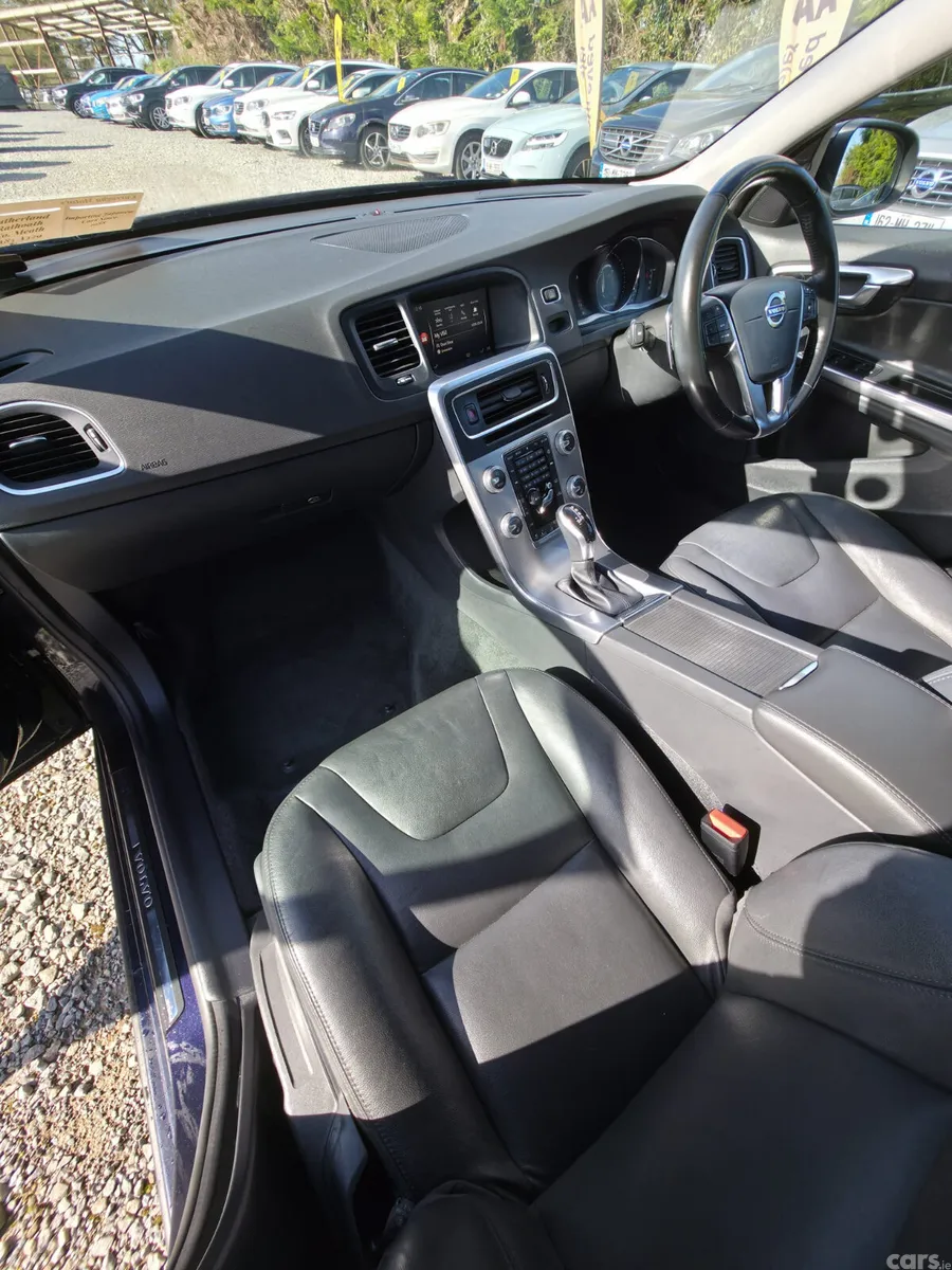 Volvo V60 Estate, Diesel, 2018, Blue