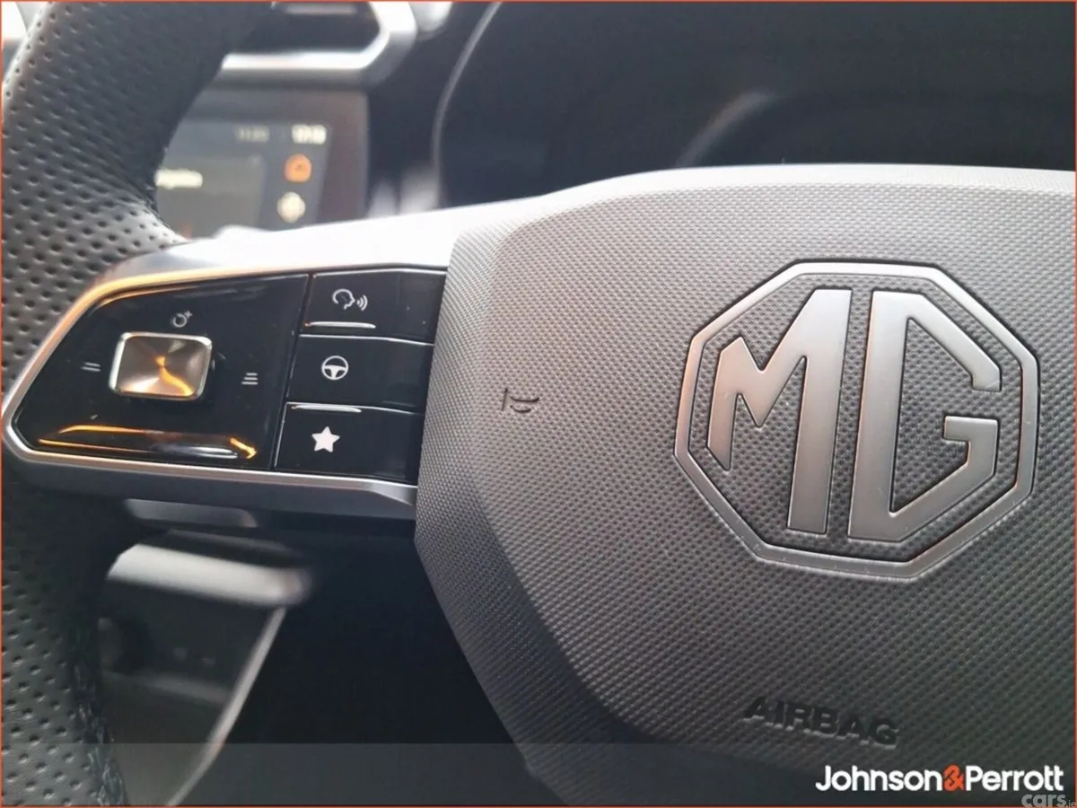 MG ZS Hatchback, Petrol Hybrid, 2027, Black