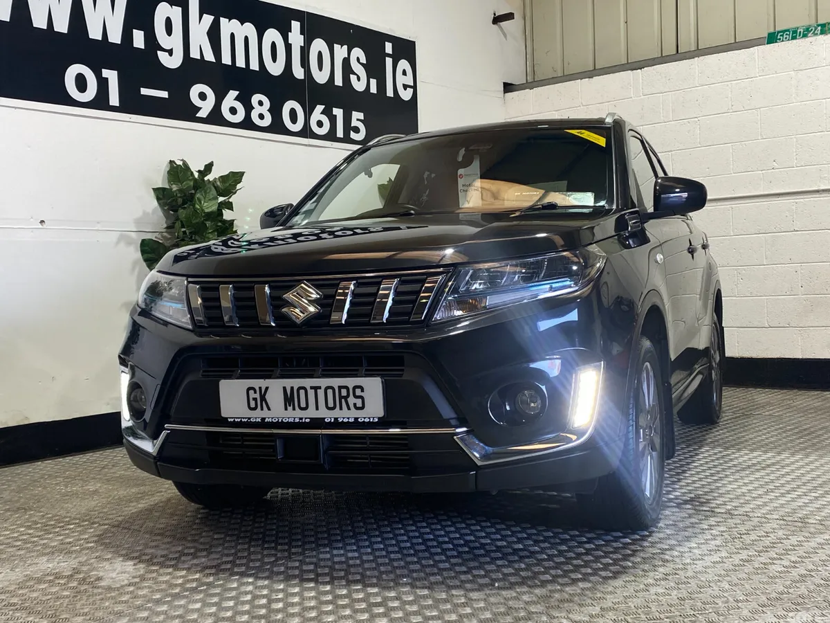 Suzuki Vitara SUV, Petrol, 2022, Black