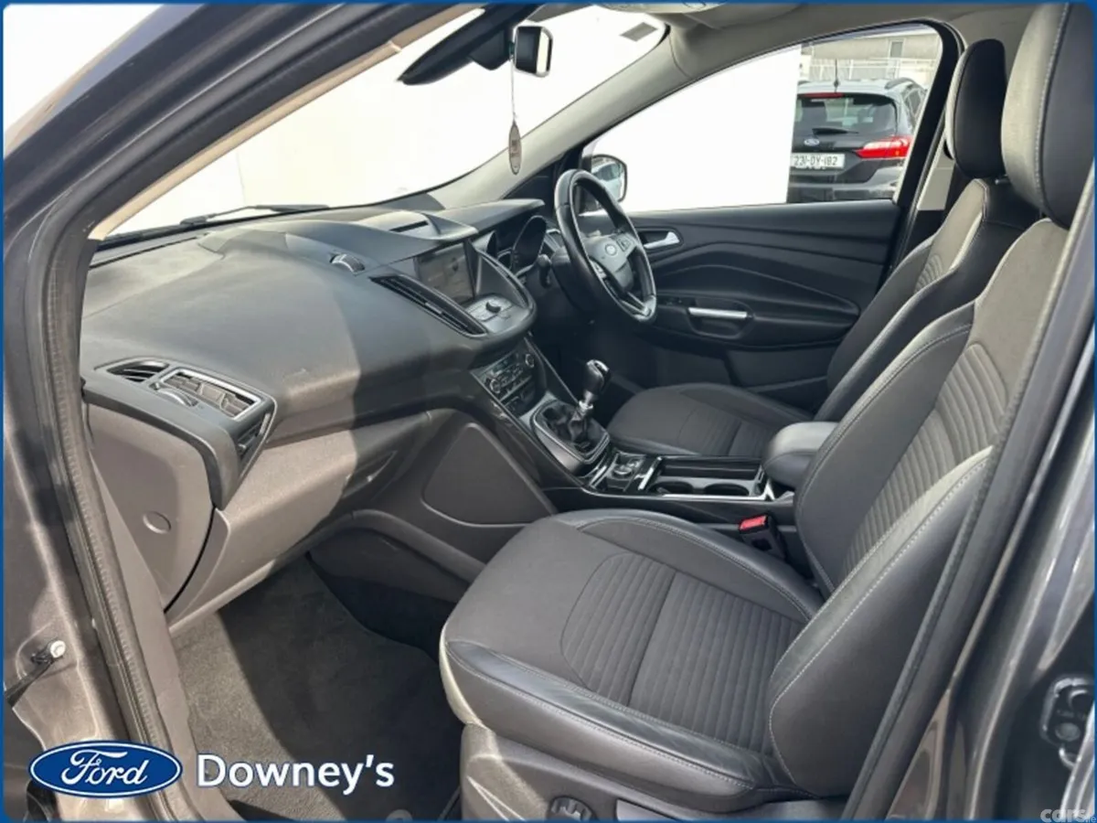 Ford Kuga Hatchback, Diesel, 2018, Grey