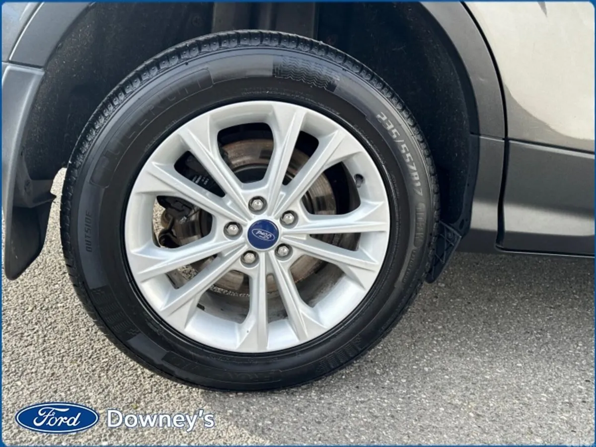 Ford Kuga Hatchback, Diesel, 2018, Grey