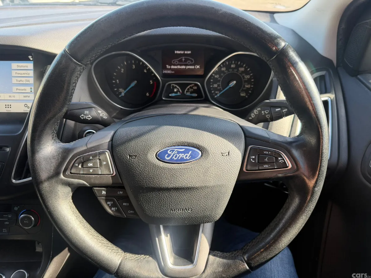Ford Focus Hatchback, Diesel, 2017, Grey
