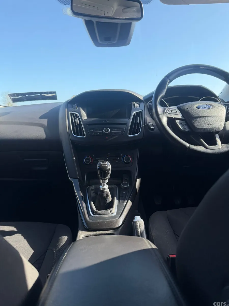 Ford Focus Hatchback, Diesel, 2017, Grey