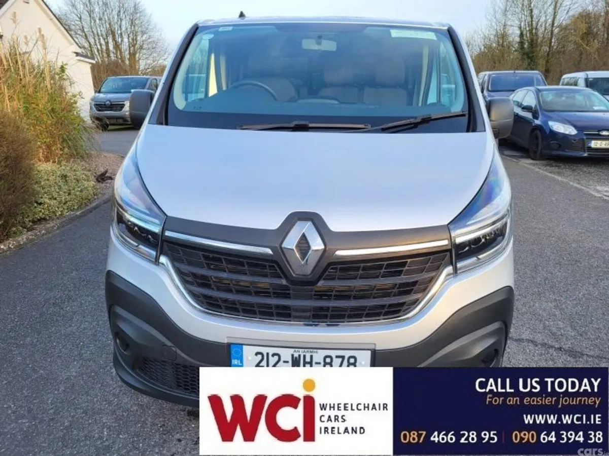 Renault Trafic MPV, Diesel, 2021, Silver