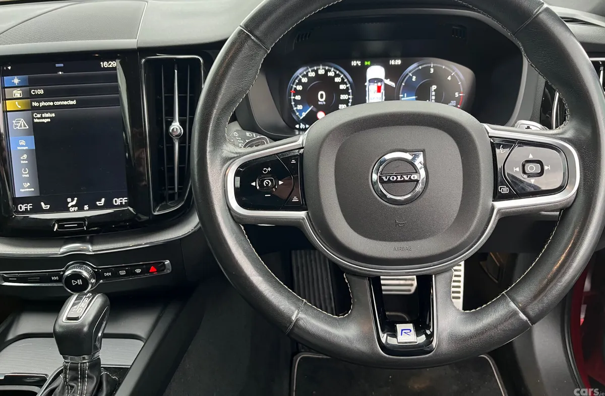 Volvo XC60 SUV, Diesel, 2020, Red