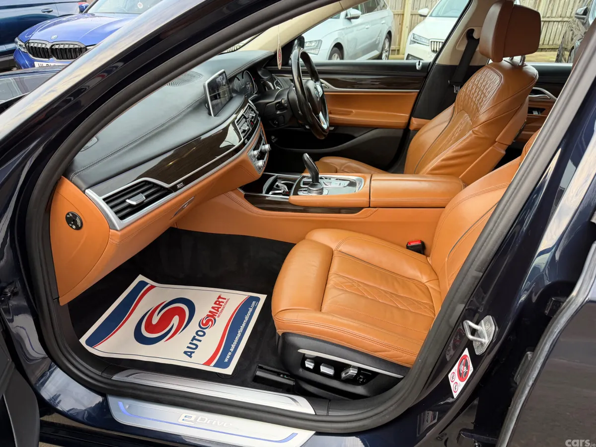 BMW 7-Series Saloon, Petrol Plug-in Hybrid, 2016, Blue