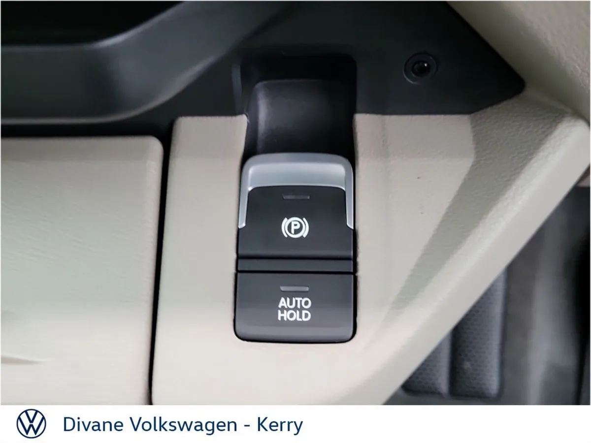 Volkswagen Multivan MPV, Petrol Plug-in Hybrid, 2026, Grey