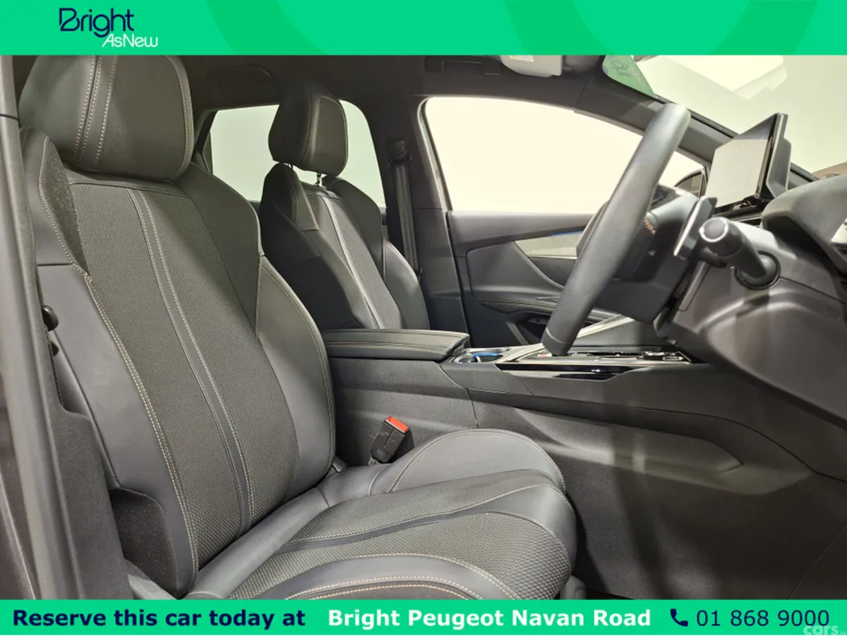 Peugeot 3008 MPV, Petrol Hybrid, 2024, Grey