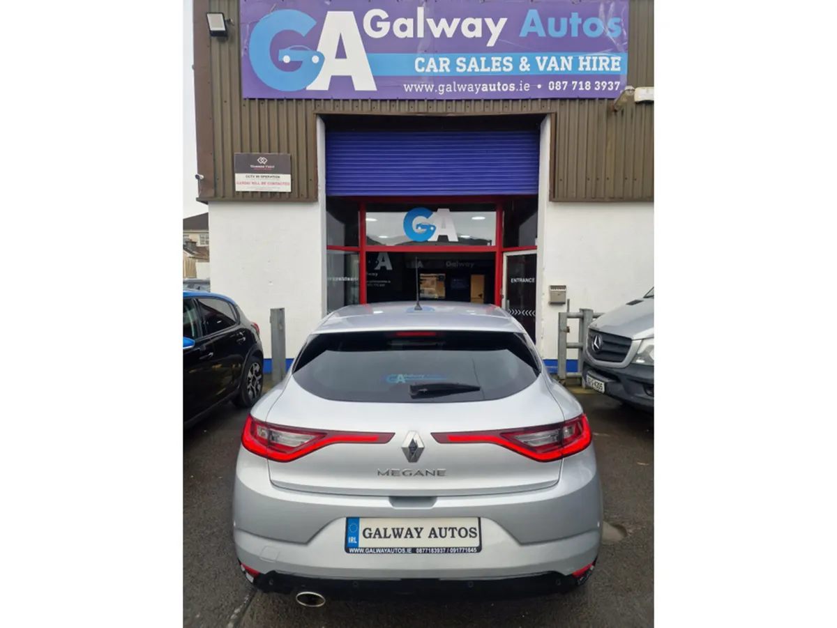 Renault Megane Hatchback, Diesel, 2016, Silver