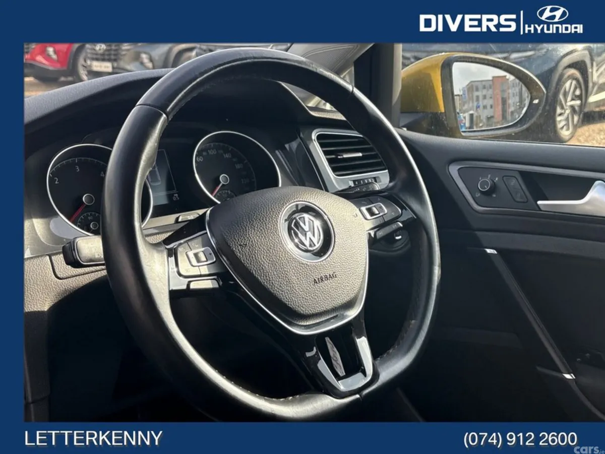 Volkswagen Golf Estate, Diesel, 2018, Yellow