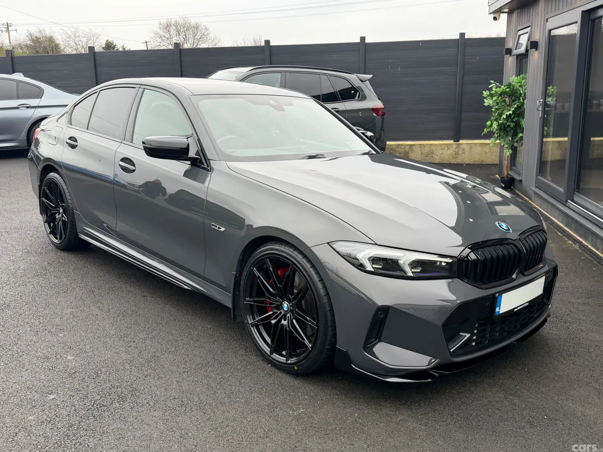 BMW 3-Series Saloon, Petrol Hybrid, 2023, Grey