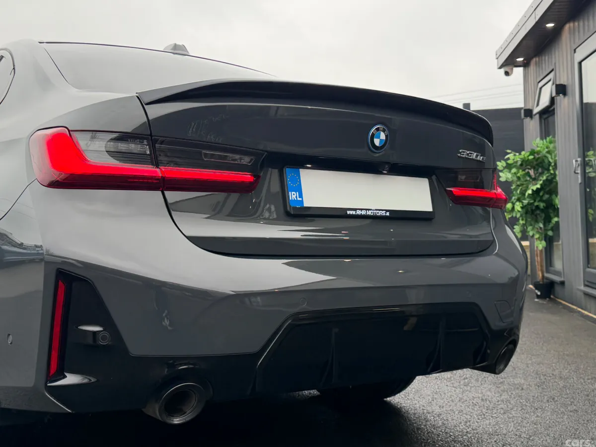 BMW 3-Series Saloon, Petrol Hybrid, 2023, Grey