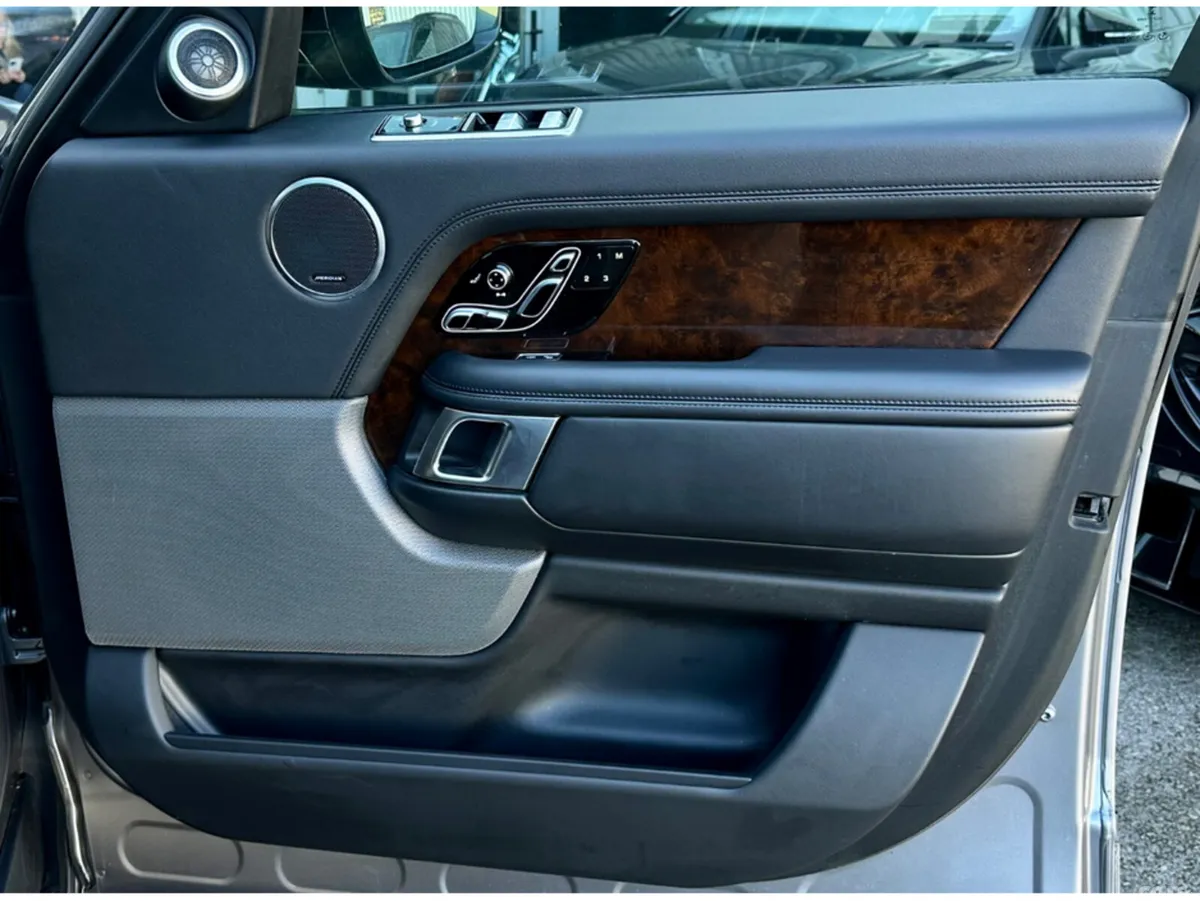 Land Rover Range Rover SUV, Petrol Plug-in Hybrid, 2020, Grey