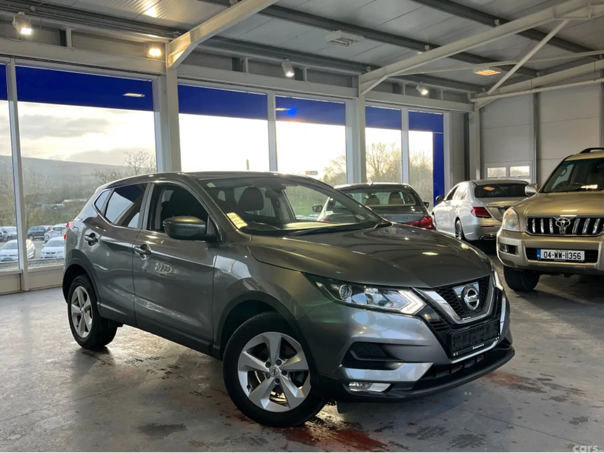 Nissan Qashqai MPV, Diesel, 2017, Grey