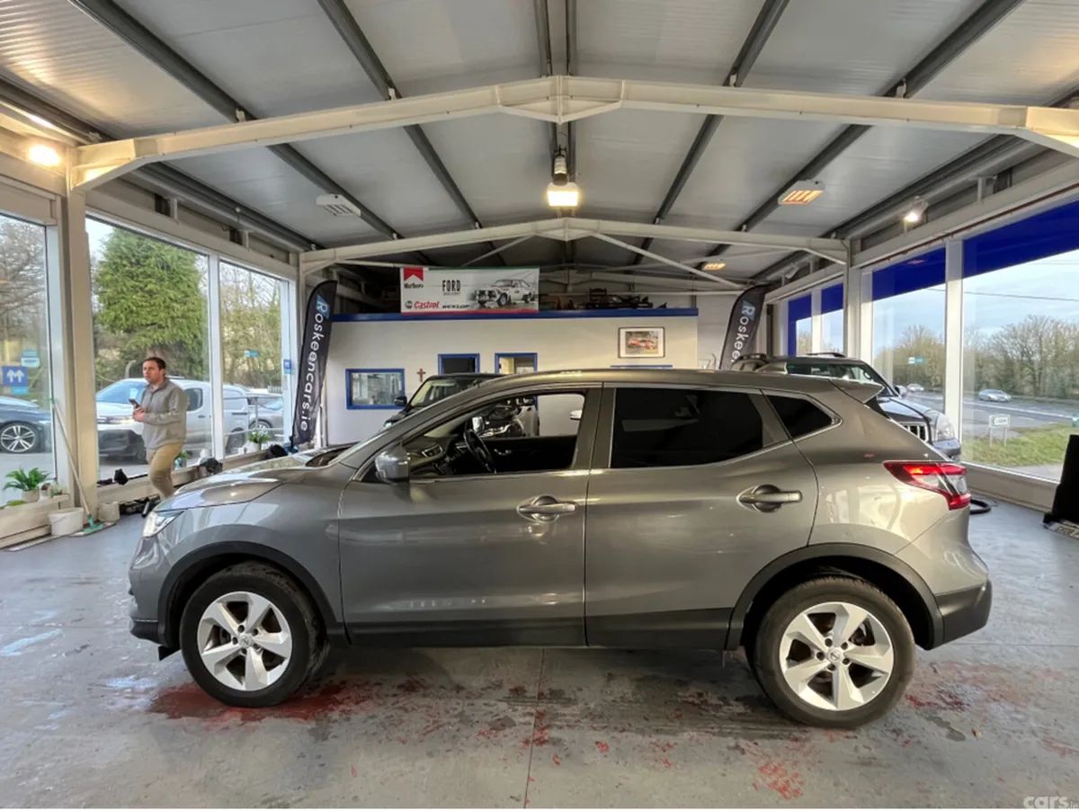 Nissan Qashqai MPV, Diesel, 2017, Grey