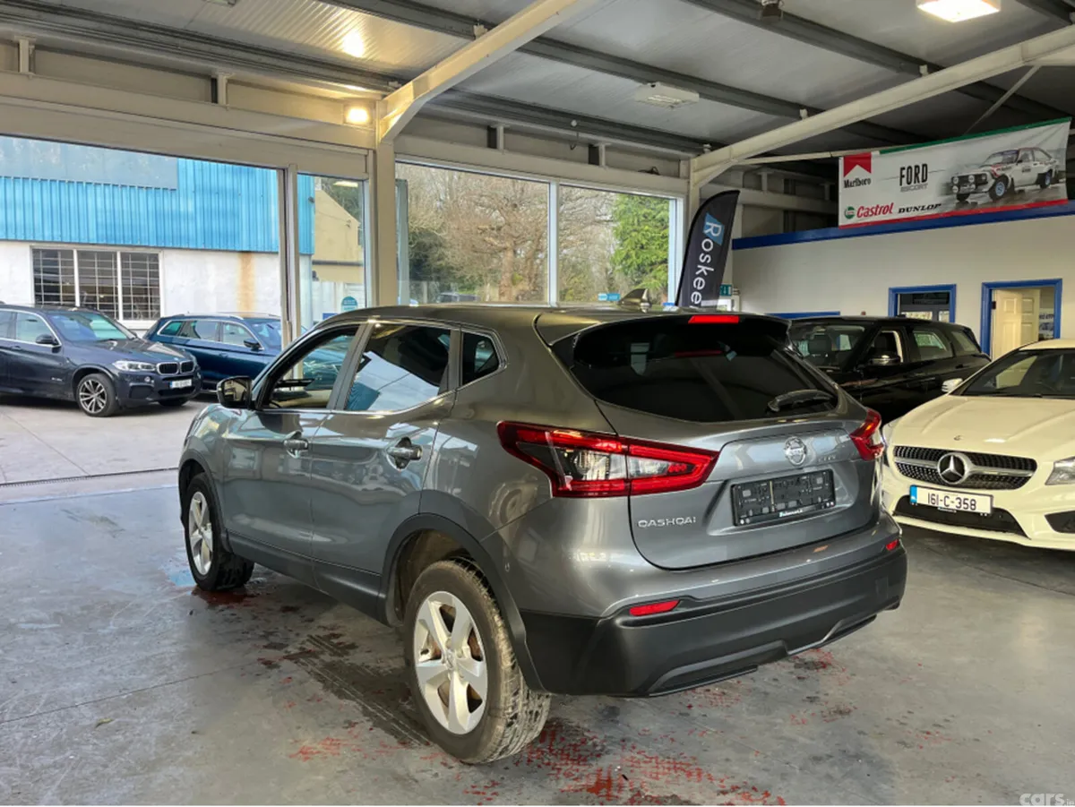 Nissan Qashqai MPV, Diesel, 2017, Grey