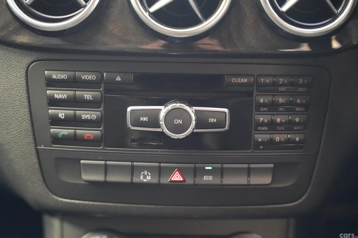 Mercedes-Benz B-Class MPV, Petrol, 2012, Blue