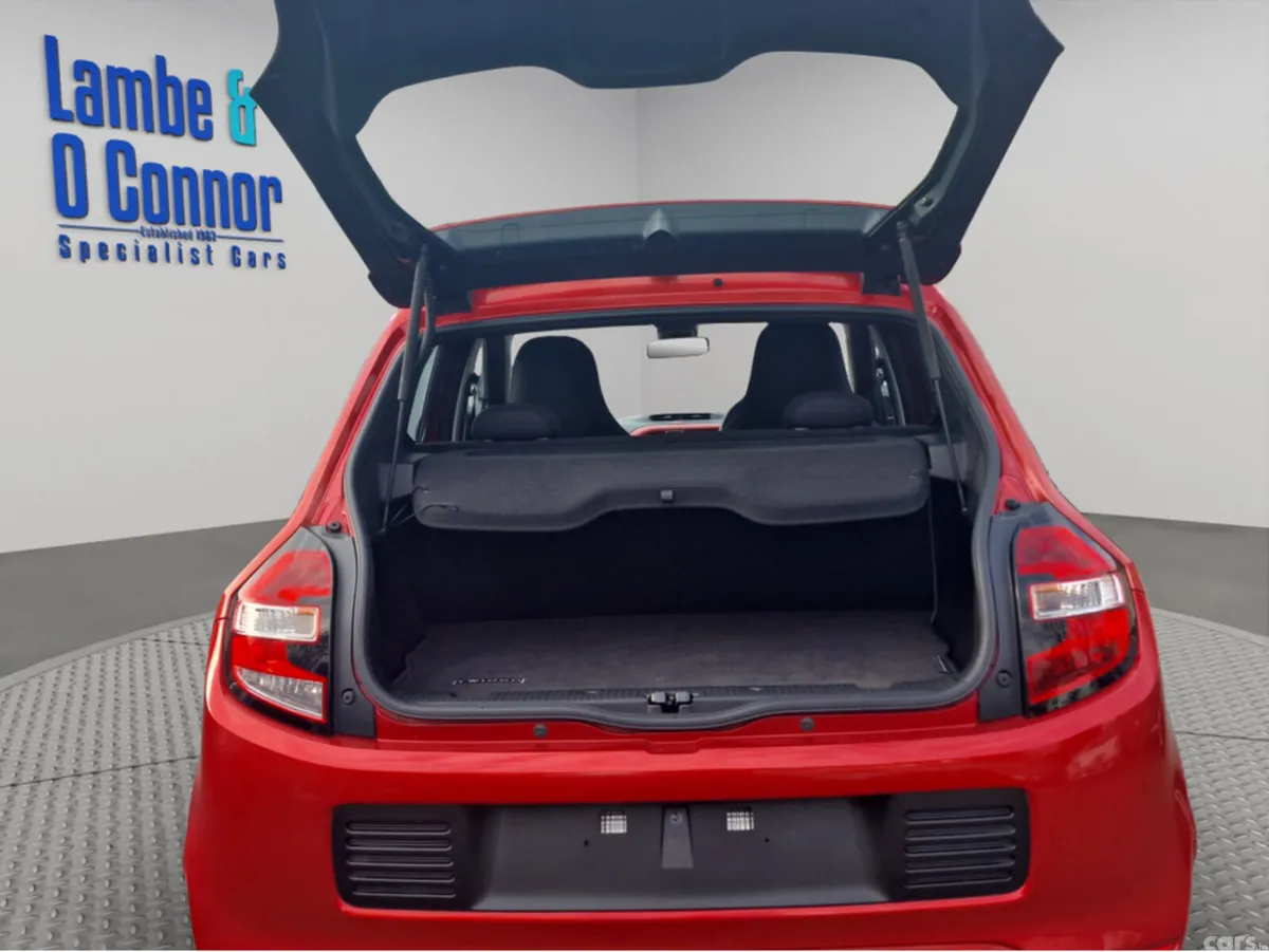 Renault Twingo Hatchback, Petrol, 2018, Red