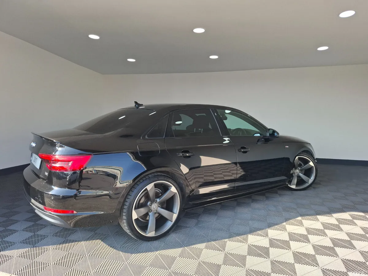 Audi A4 Saloon, Diesel, 2017, Black