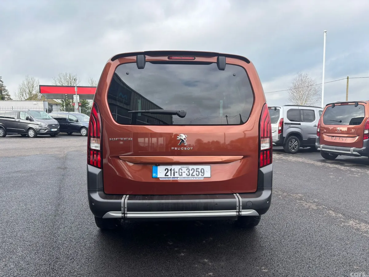Peugeot Rifter MPV, Diesel, 2021, Brown