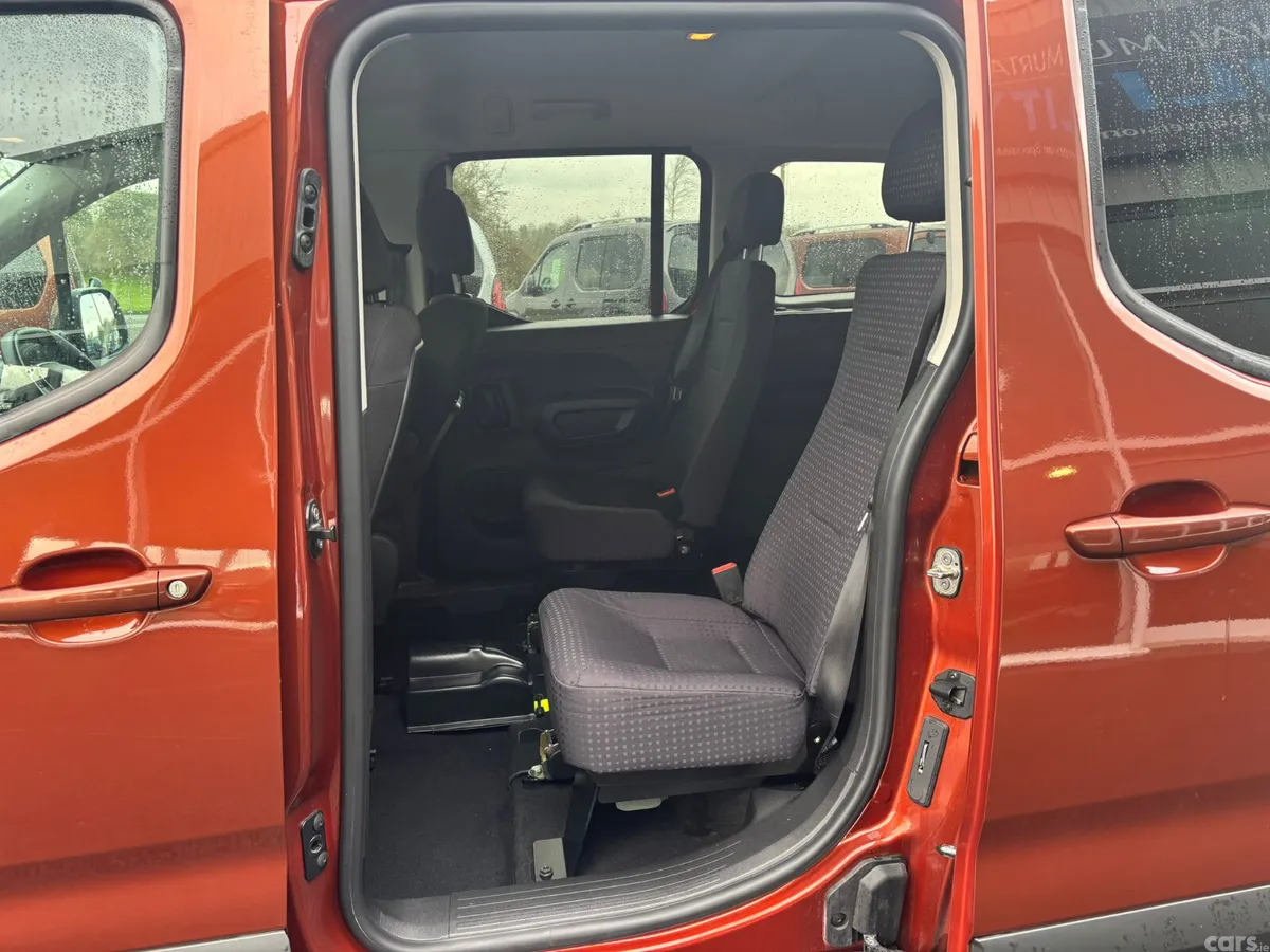 Peugeot Rifter MPV, Diesel, 2021, Brown
