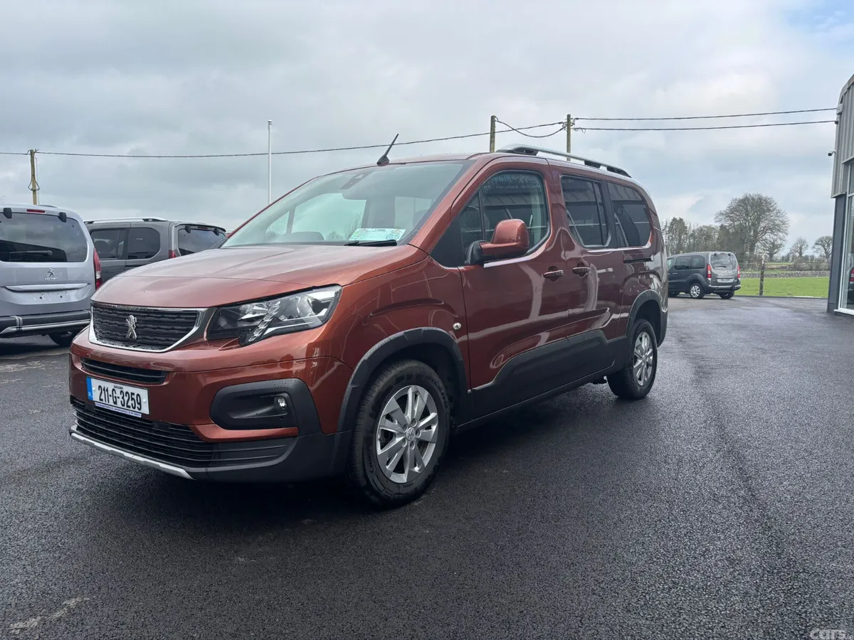 Peugeot Rifter MPV, Diesel, 2021, Brown