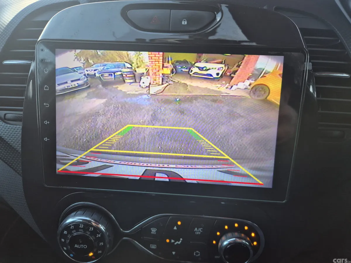 Renault Captur Hatchback, Petrol, 2016, Gold