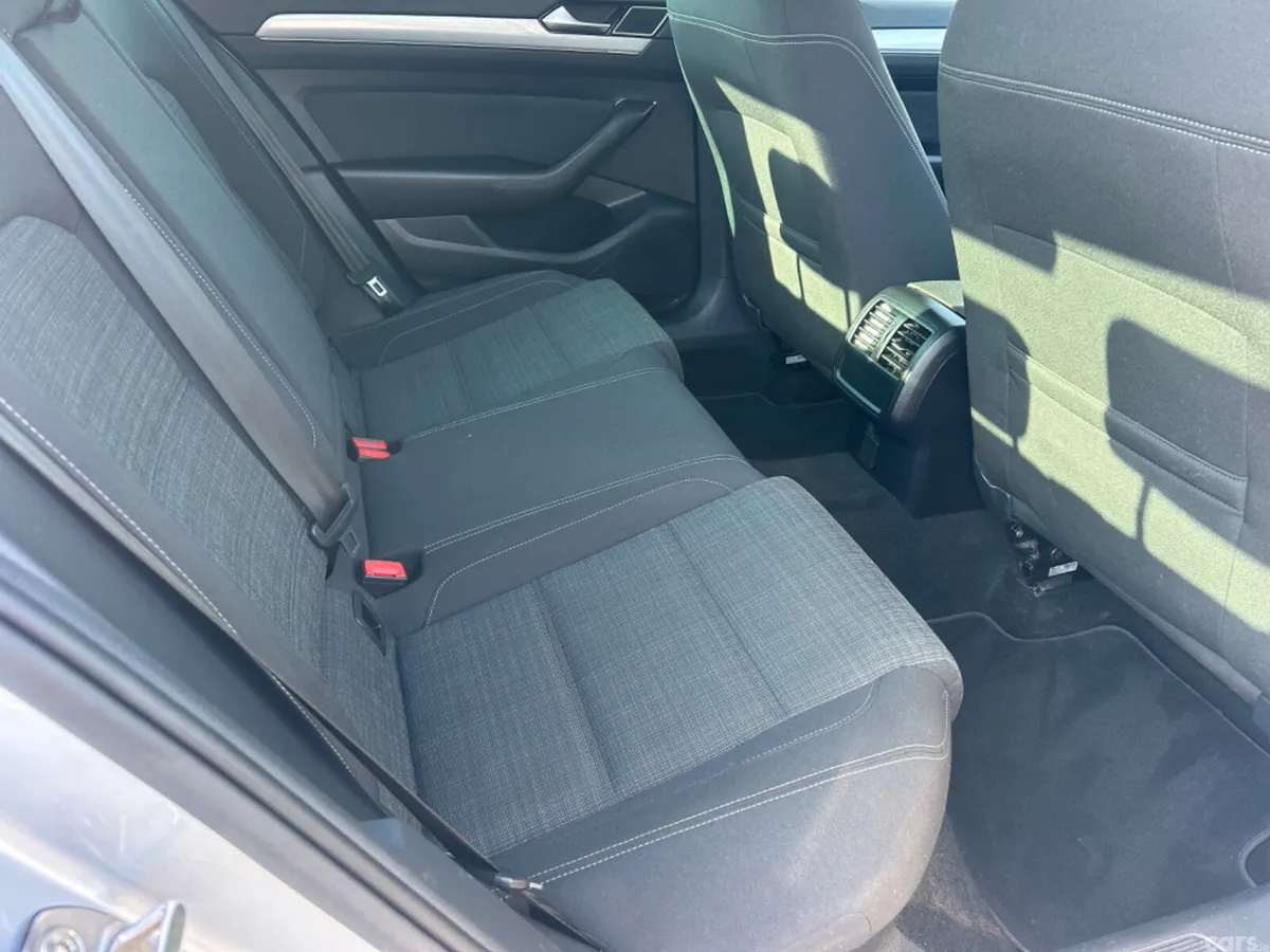 Volkswagen Passat Saloon, Diesel, 2022, Grey