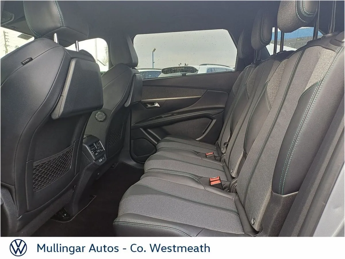 Peugeot 5008 MPV, Diesel, 2024, Grey