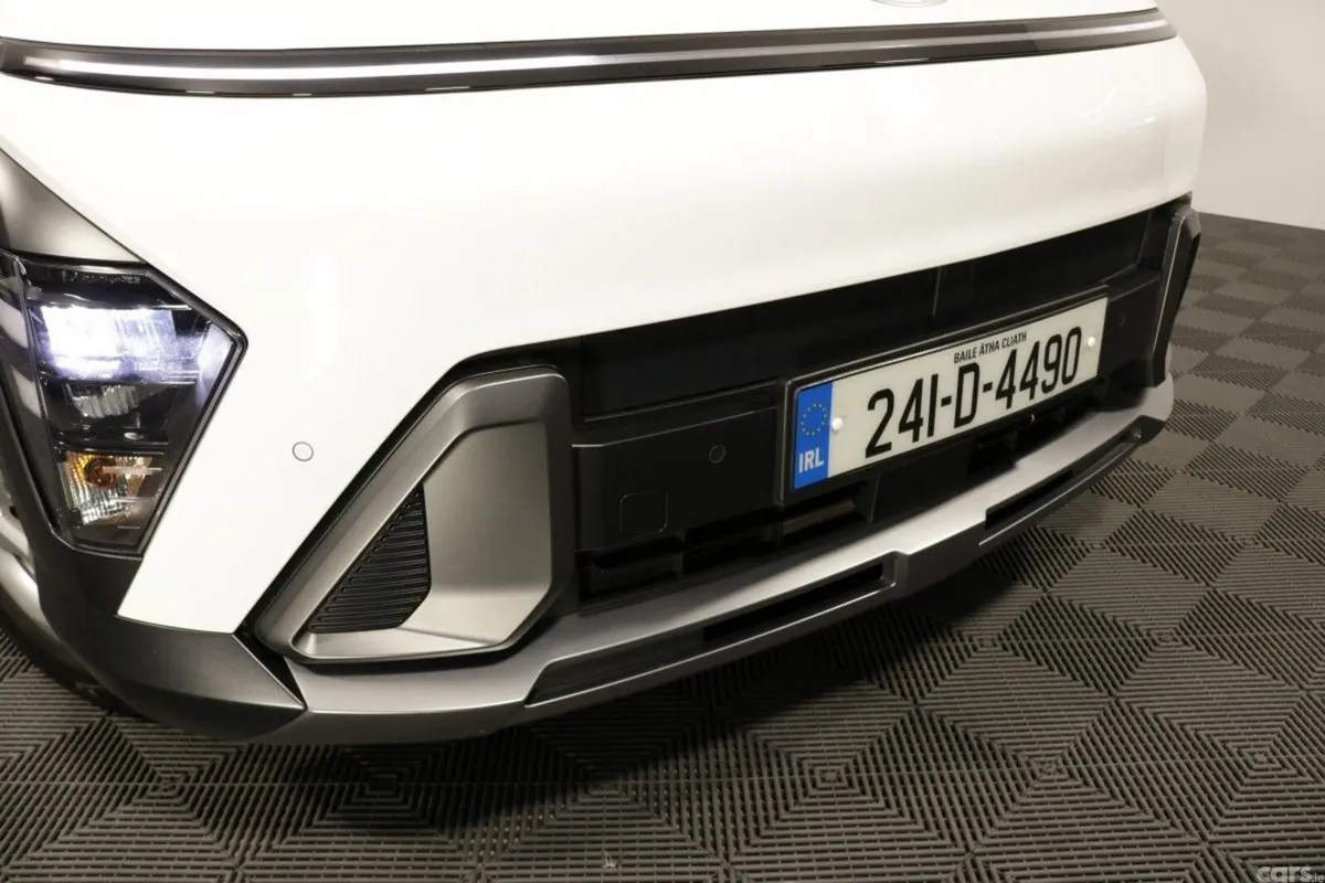 Hyundai KONA SUV, Petrol, 2024, White