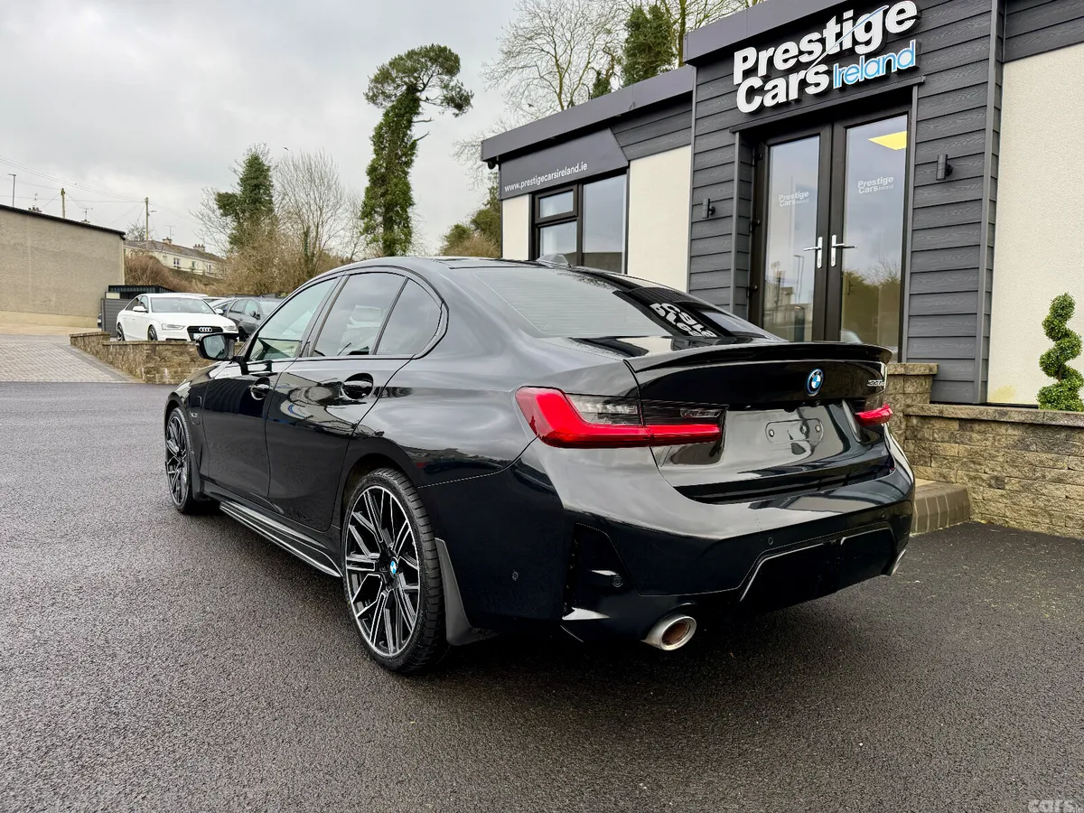 BMW 3-Series Saloon, Petrol Hybrid, 2023, Black
