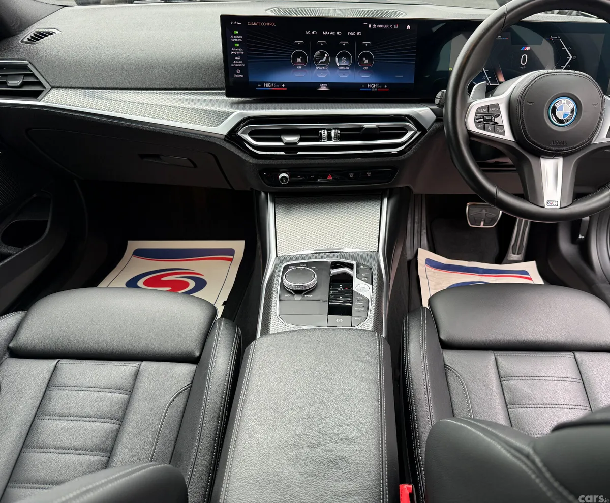 BMW 3-Series Saloon, Petrol Hybrid, 2023, Black