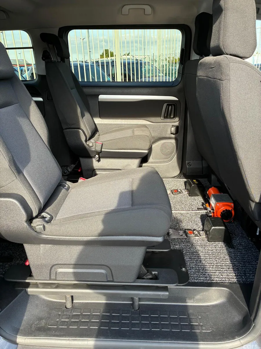 Citroen Spacetourer MPV, Diesel, 2024, Grey