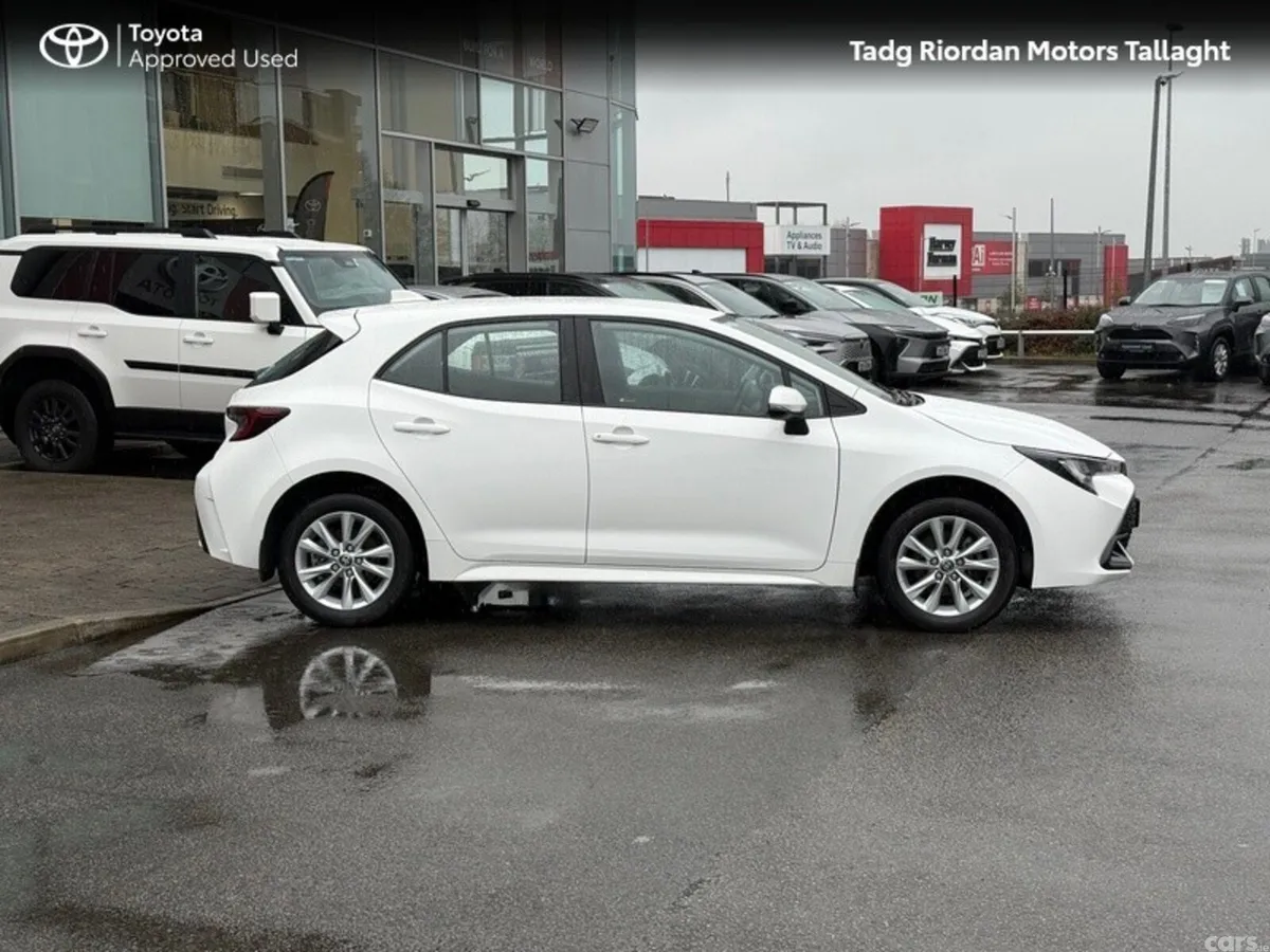 Toyota Corolla Hatchback, Petrol Hybrid, 2024, White