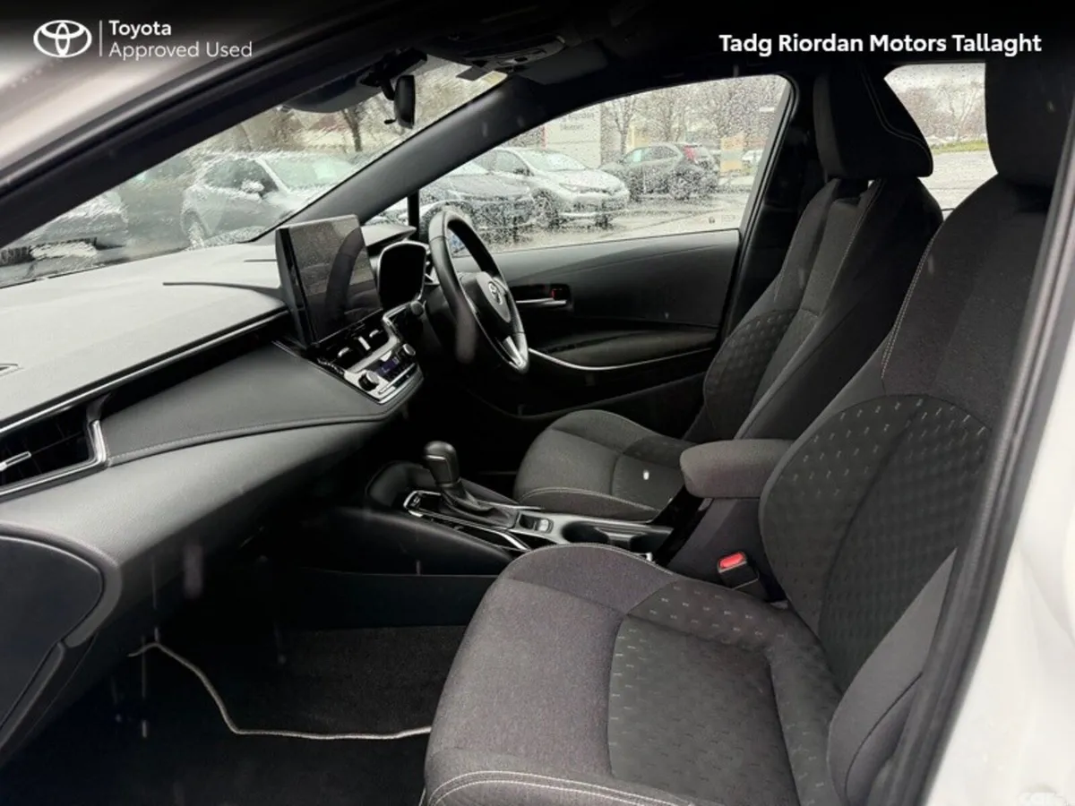 Toyota Corolla Hatchback, Petrol Hybrid, 2024, White