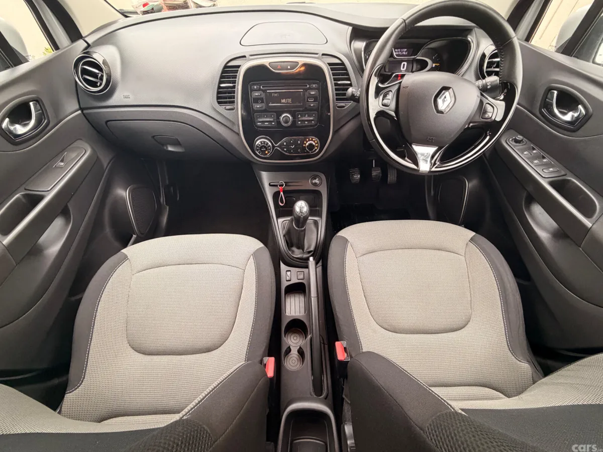 Renault Captur Hatchback, Diesel, 2014, Silver