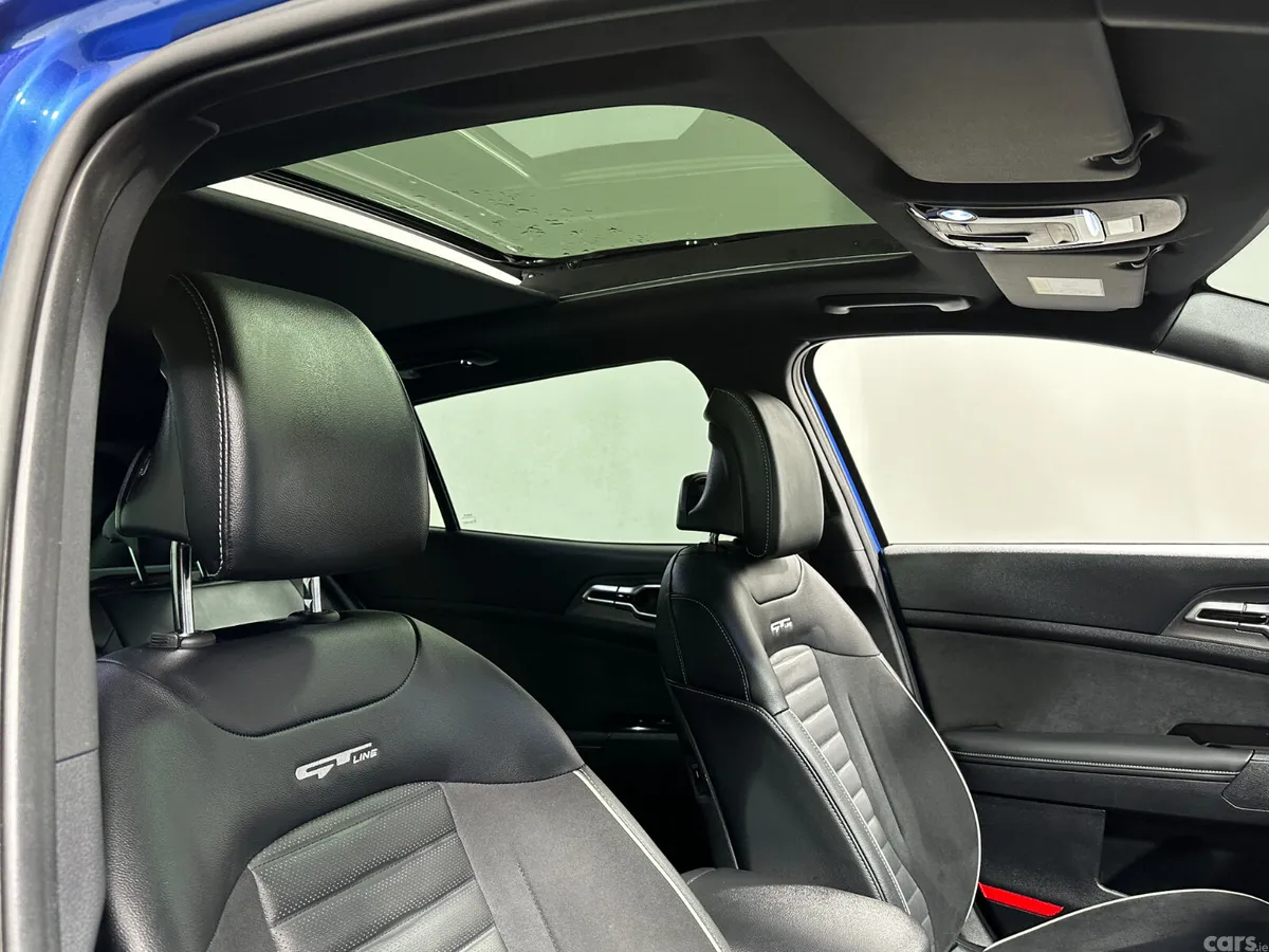 Kia Sportage SUV, Diesel Hybrid, 2025, Blue