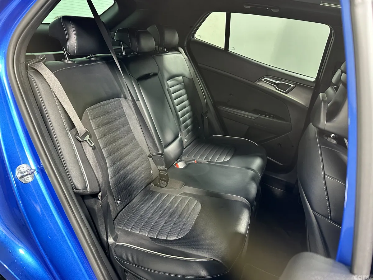 Kia Sportage SUV, Diesel Hybrid, 2025, Blue