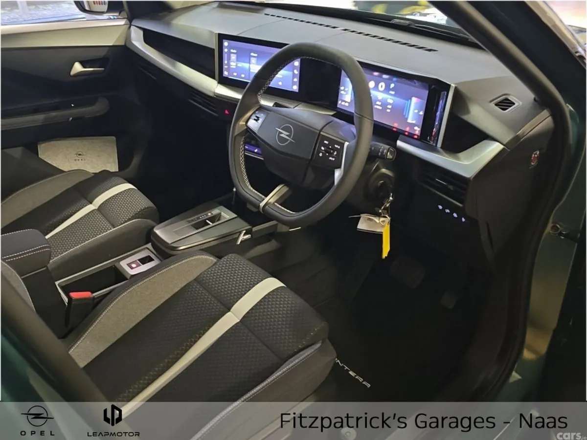 Opel Frontera SUV, Petrol Hybrid, 2026, Green