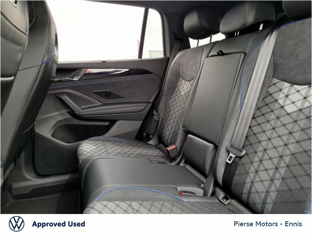 Volkswagen Tayron Estate, Petrol Plug-in Hybrid, 2026, Silver