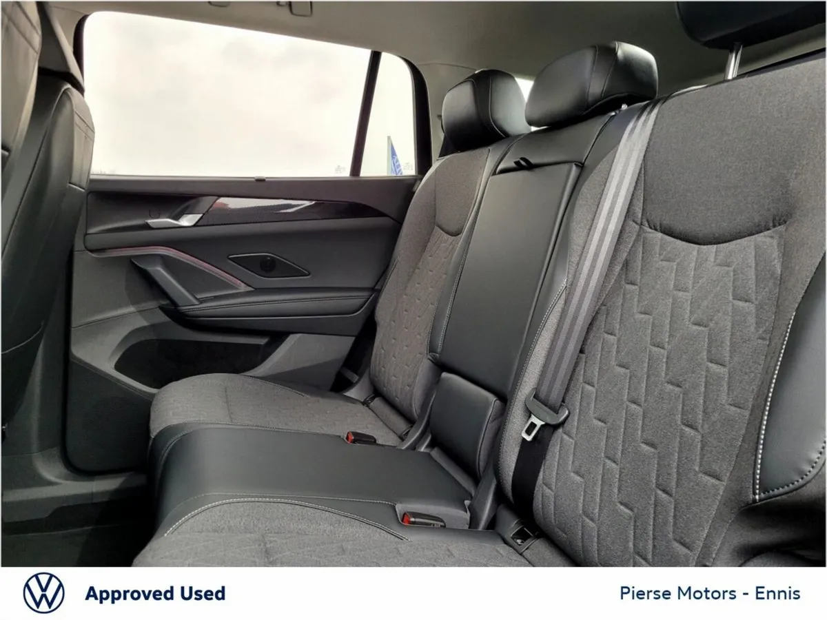 Volkswagen Tayron Estate, Diesel, 2026, Black