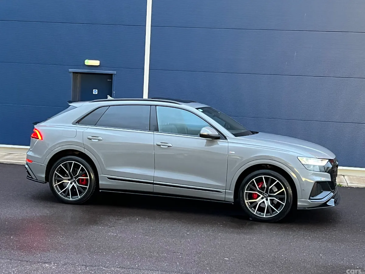Audi Q8 Hatchback, Diesel, 2019, Grey
